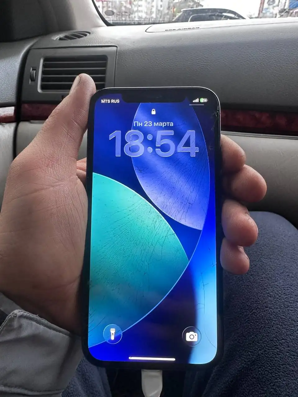 Продажа iPhone 12 Pro 128GB с разбитым экраном - Смартфоны (Электроника) в Братск