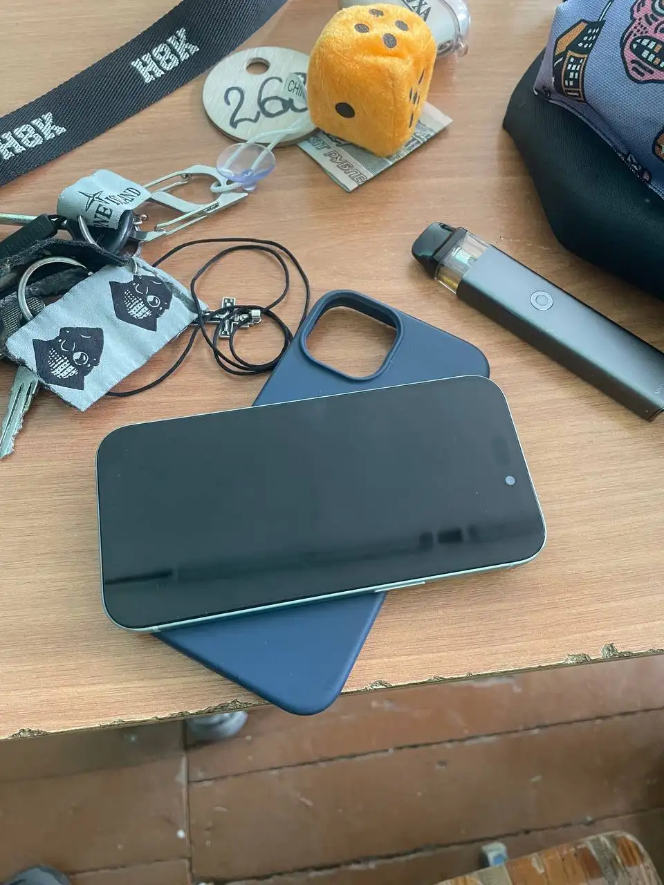 Продам или обменяю телефон 128 ГБ с замененным экраном - Телефоны (Электроника) в Братск