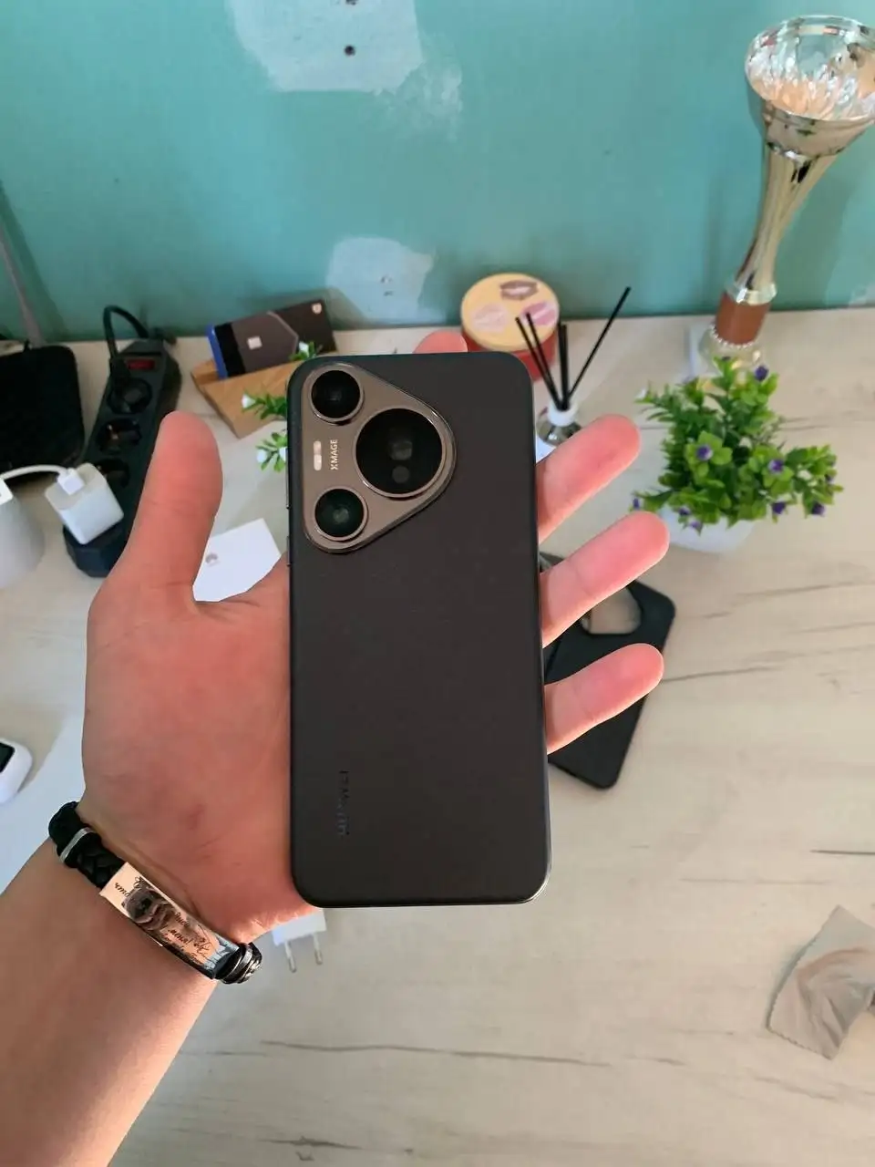 Продам телефон Pura 70 Pro 12/512 в чёрном цвете - Смартфоны и телефоны (Электроника) в Братск