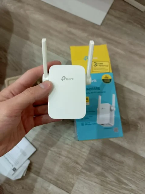 Усилитель сигнала Wi-Fi TP-Link N300 и лава лампа в отличном состоянии - VR очки в Братск