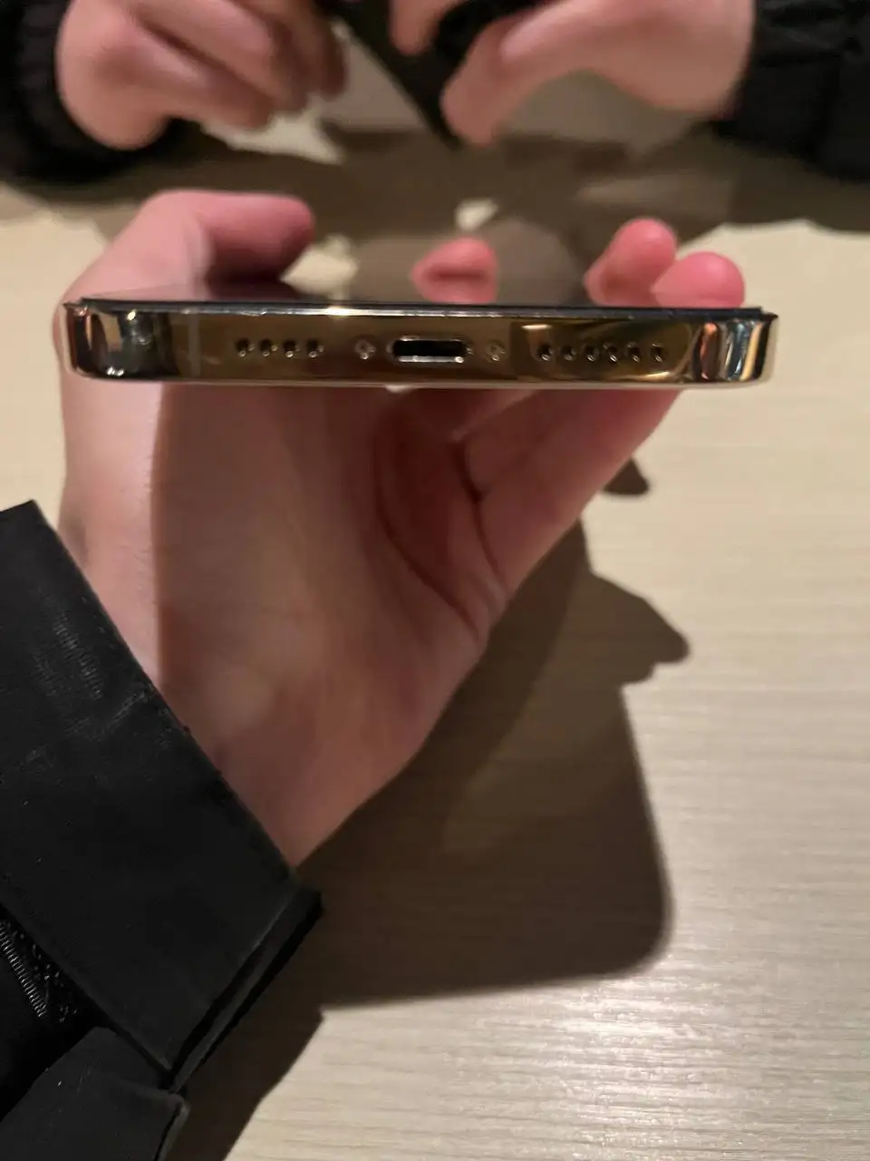 Продажа iPhone 12 Pro Max 256 ГБ золотистый - Смартфоны и телефоны (Электроника) в Братск