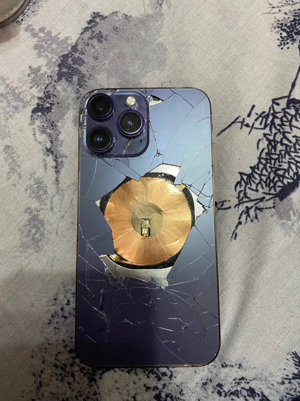 Продам iPhone XR в корпусе 14 Pro 128gb - Смартфоны (Электроника) в Братск