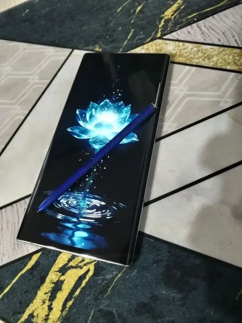 Продается Samsung Galaxy Note 10+ в идеальном состоянии - Смартфоны в Братск