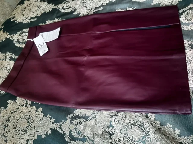 Продам новую юбку 42р - Обувь в Братск