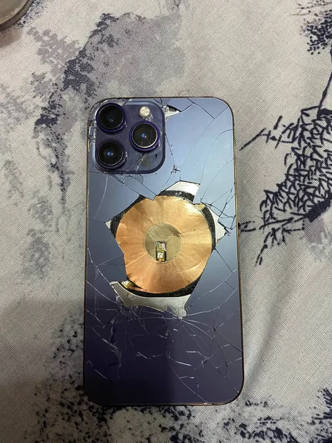 Продам iPhone XR в корпусе 14 Pro 128GB - Комплектующие в Братск