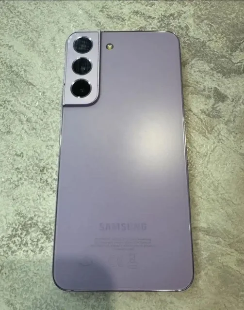 Обмен Samsung S22 - Комплектующие в Братск