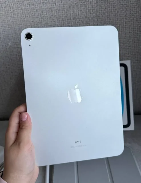 Продам iPad 10 2022 64GB - Компьютеры и ноутбуки в Братск