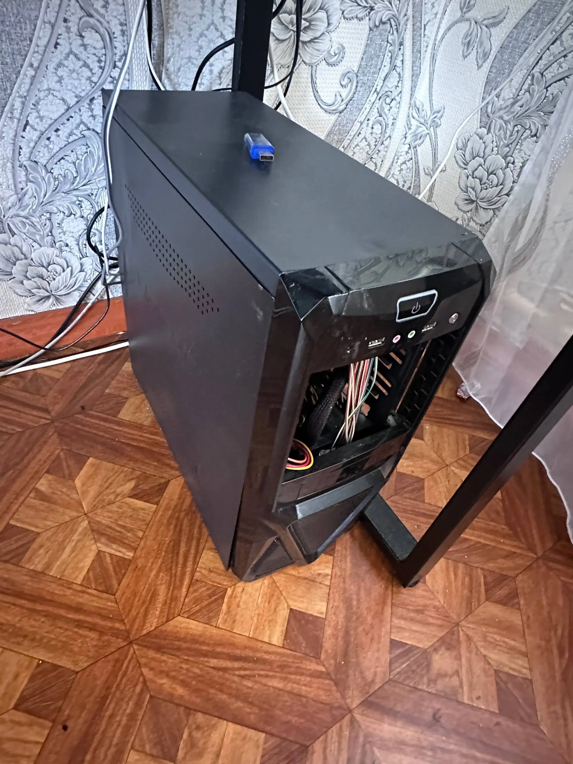 Игровой компьютер Xeon E5-2670 v2 / 16GB / GTX 1050 - Настольные компьютеры (Электроника) в Братск