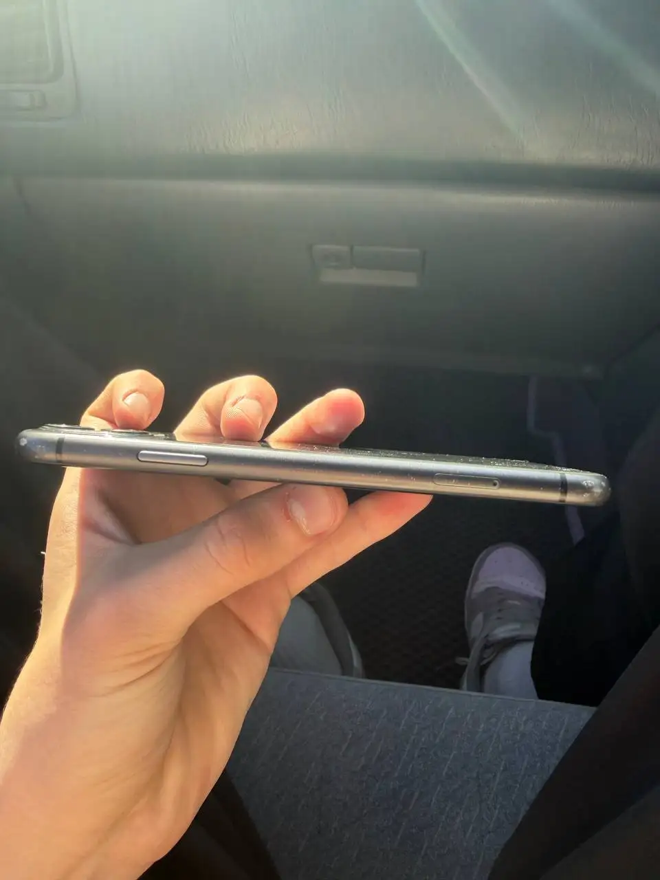 iPhone 11 64GB Black с проблемами экрана - Смартфоны и гаджеты (Электроника) в Братск
