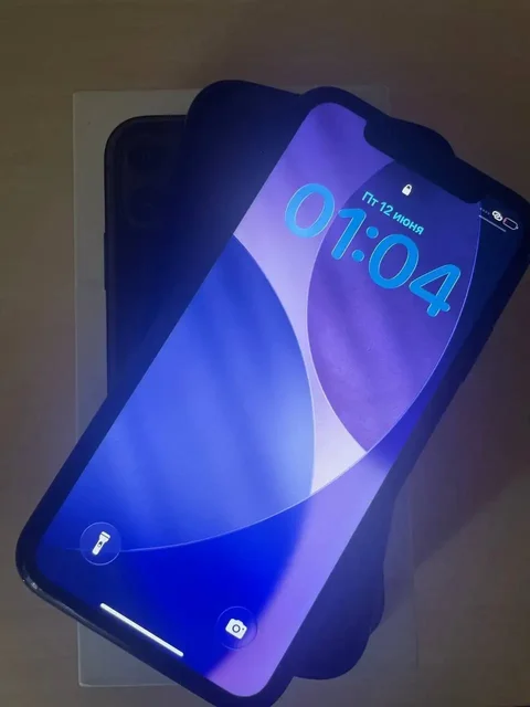 Продам iPhone 11 64GB в хорошем состоянии - Барахолка в Братск