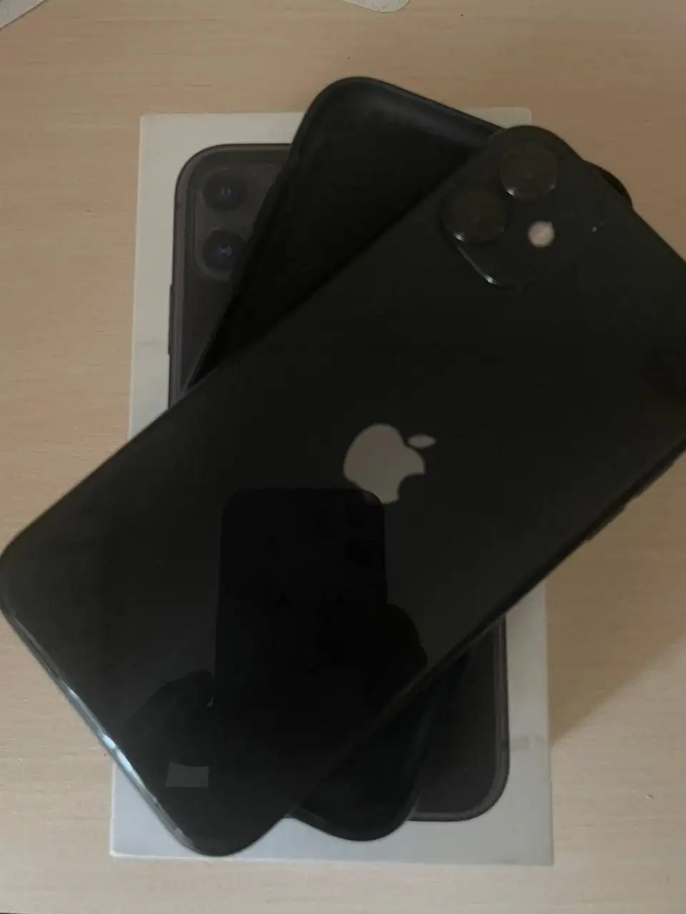 Продам iPhone 11 64GB в хорошем состоянии - Мобильные телефоны (Барахолка) в Братск