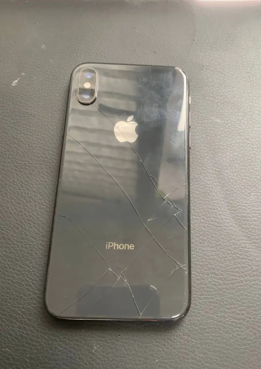 iPhone X с заменённым аккумулятором - Смартфоны (Электроника) в Братск