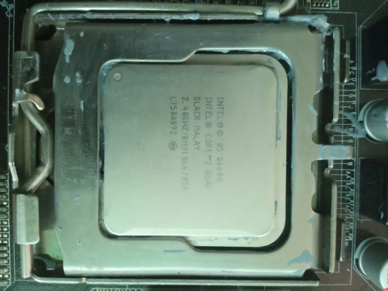 Продам или обменяю сокет 775 Intel Core 2 Quad Q6600 4 ГБ ОЗУ - Электроника в Братск