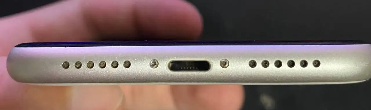 iPhone 11 в идеальном состоянии - Мобильные телефоны (Электроника) в Братск