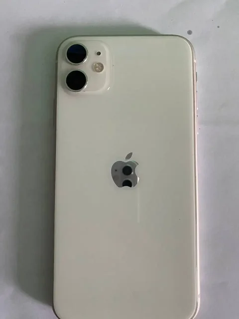 IPhone 11 128GB - Игры и консоли в Братск