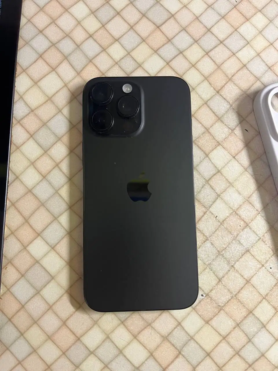 iPhone 16 Pro Max 256GB Black Titanium - Смартфоны (Электроника) в Братск