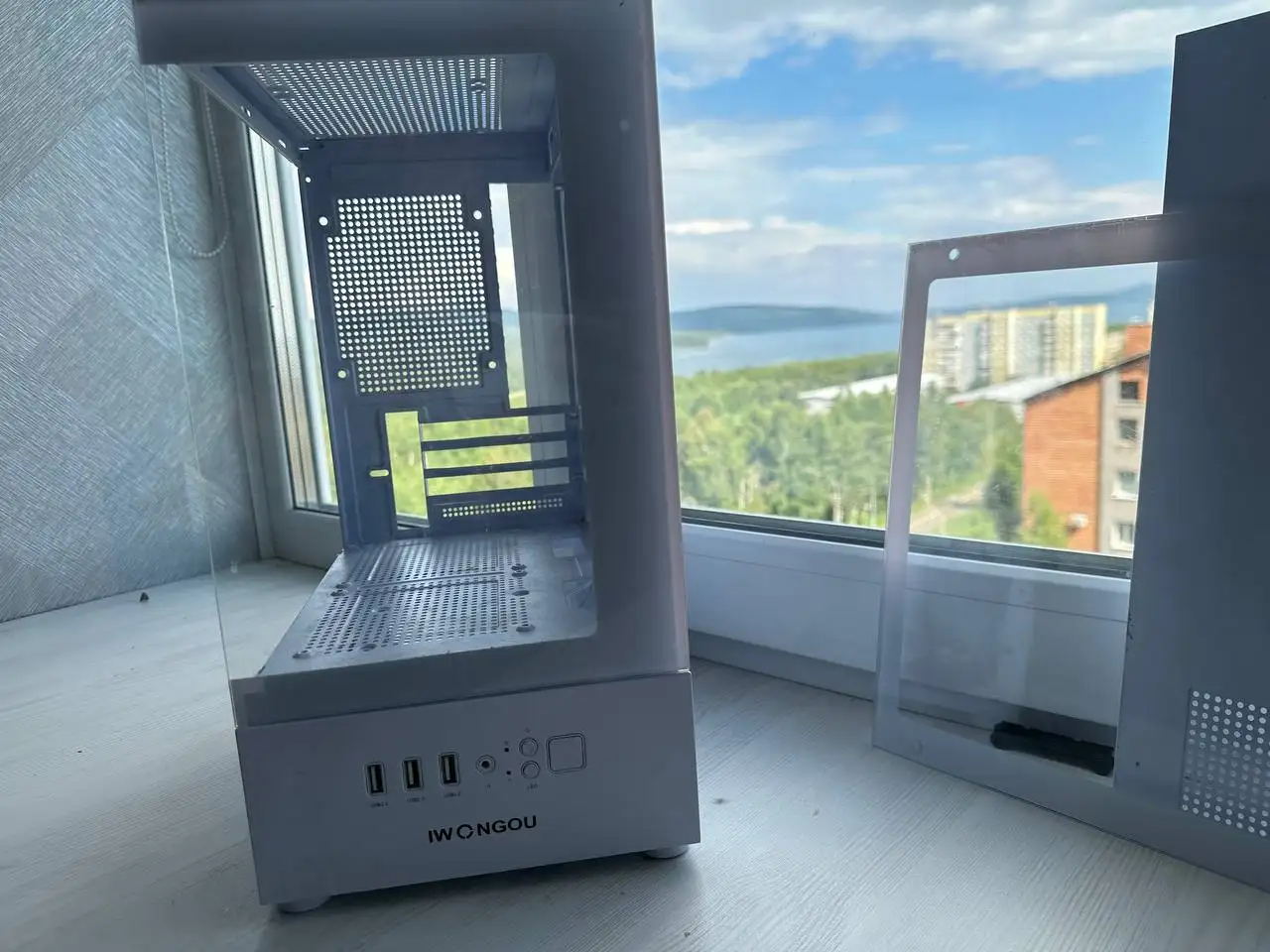Корпус iwongou M500 новый - Компьютерные корпуса (Электроника) в Братск