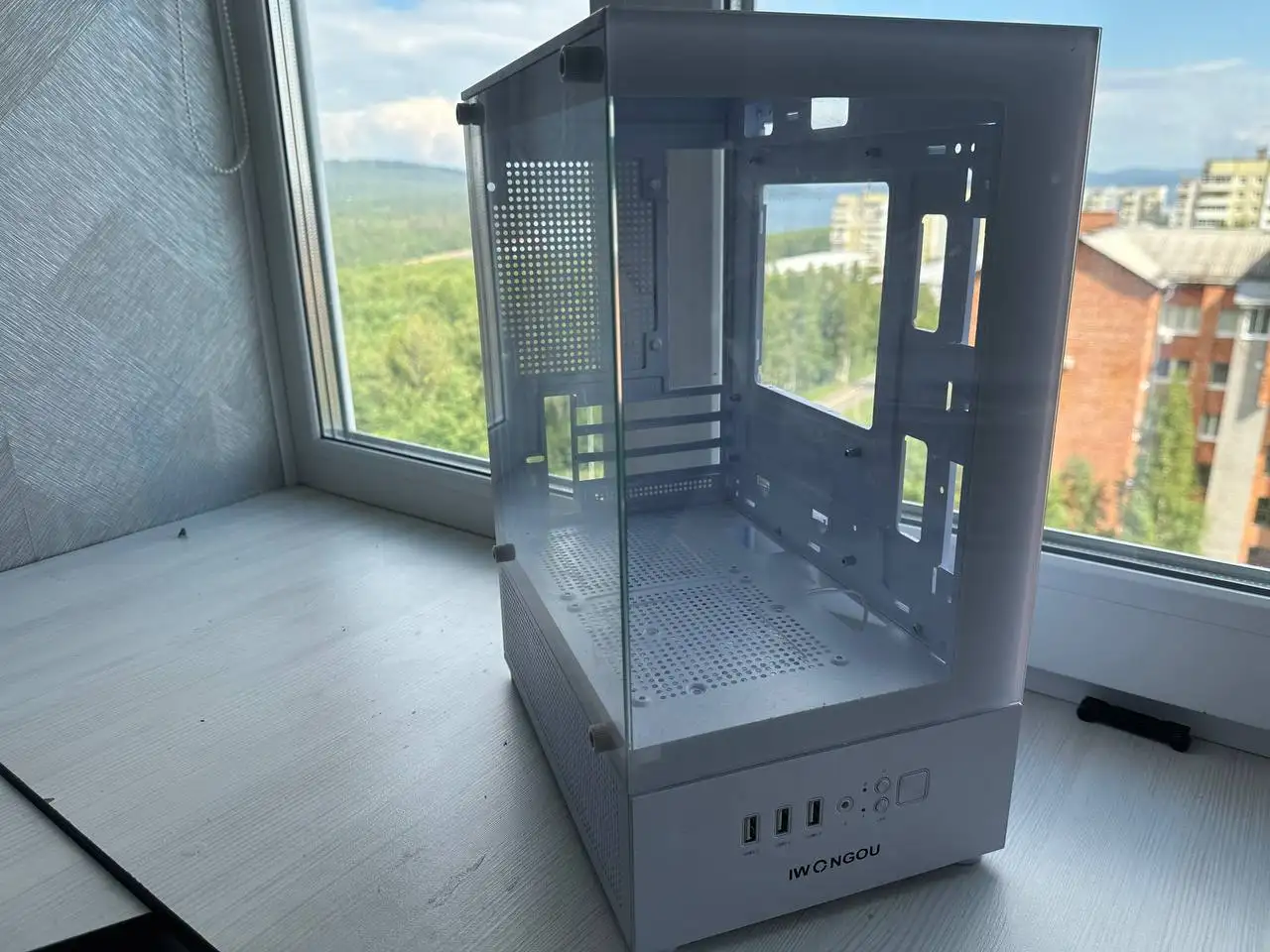 Корпус iwongou M500 новый - Компьютерные корпуса (Электроника) в Братск