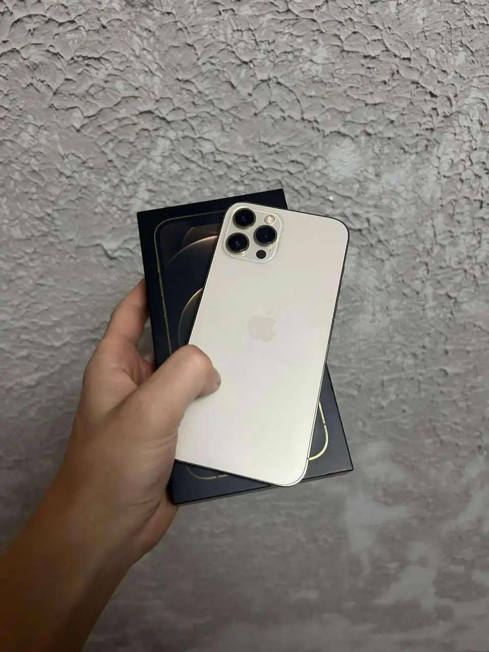 Продам iPhone 13 и iPhone 12 Pro Max (Барахолка Братск) - Смартфоны (Электроника) в Братск