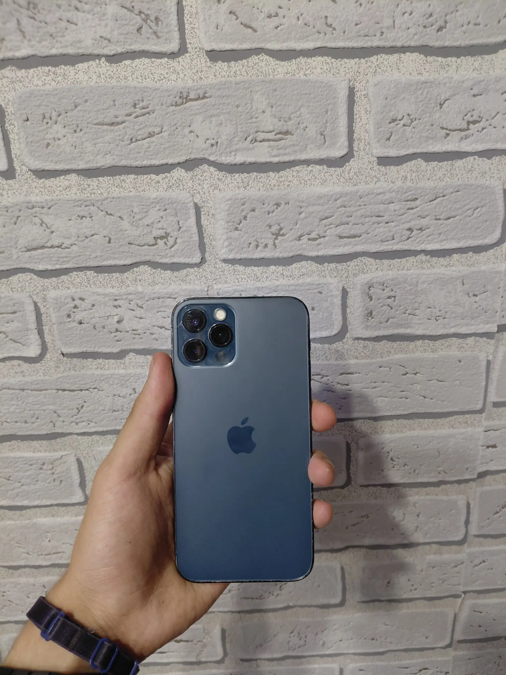 Продам iPhone 12 Pro (Братск) - Телефоны и смартфоны (Электроника) в Братск
