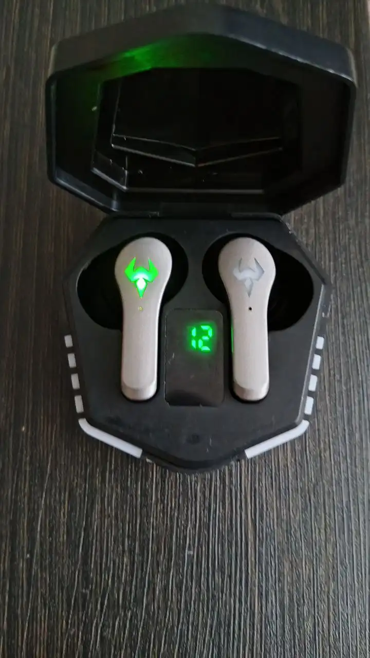 Продам беспроводные наушники