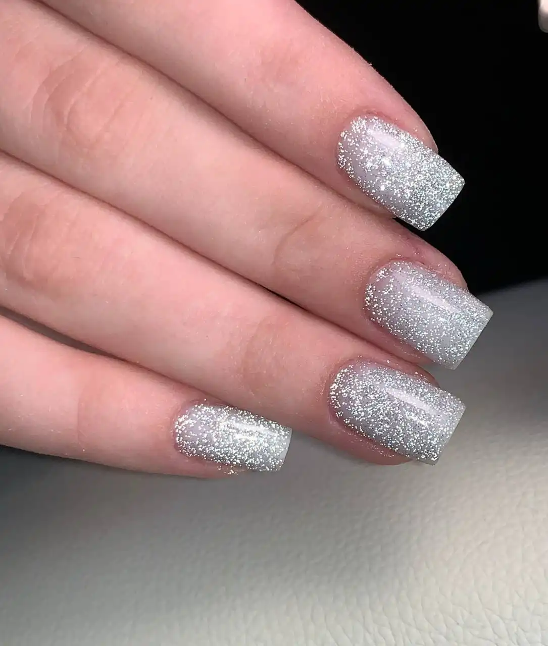 Предложение маникюра для моделей в обмен на фото в портфолио