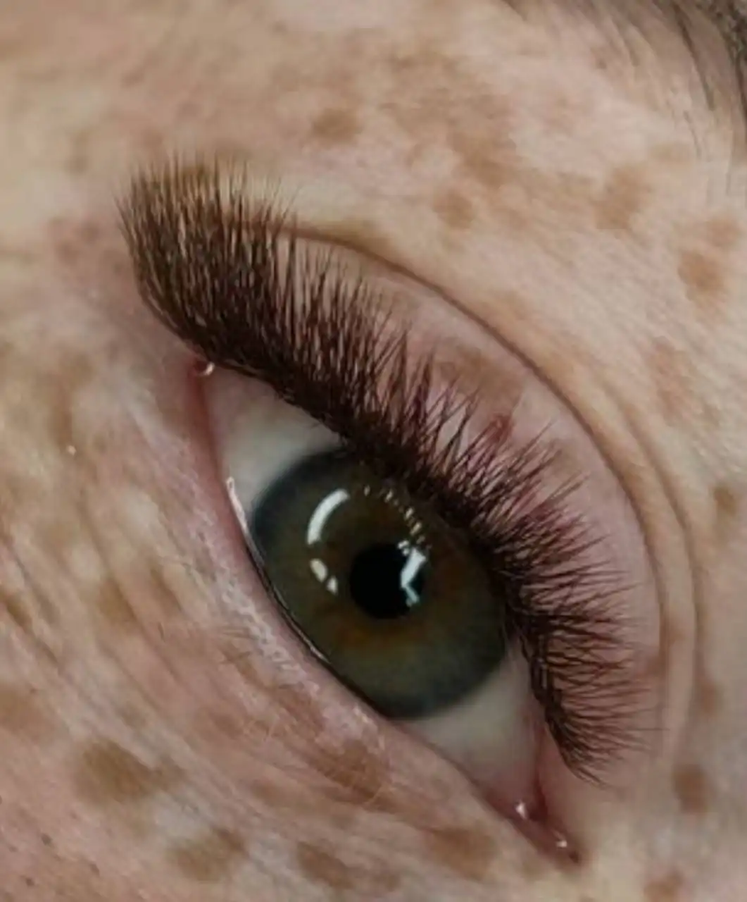 Наращивание ресниц модель