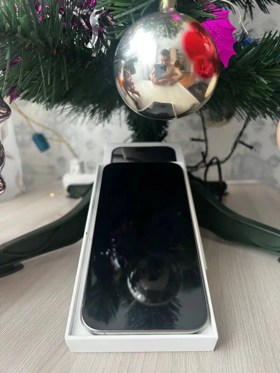 Продажа iPhone 16 Pro Max в отличном состоянии