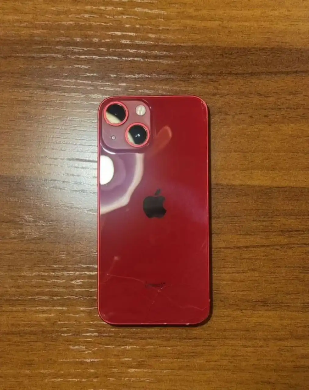 iPhone 13 mini 128GB с трещиной на крышке - Смартфоны (Электроника) в Барнаул