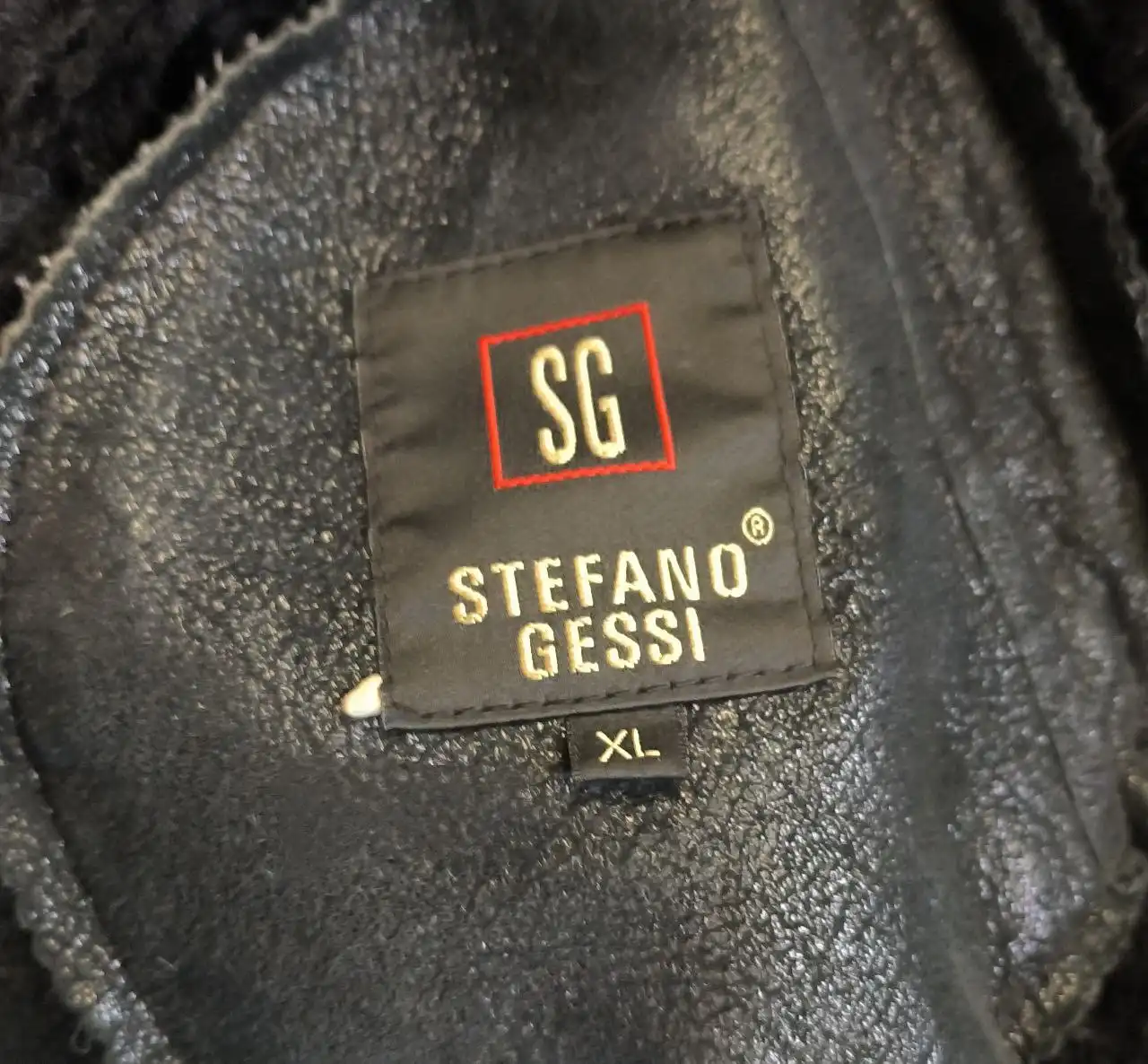 Продам женскую дублёнку Stefano Gessy