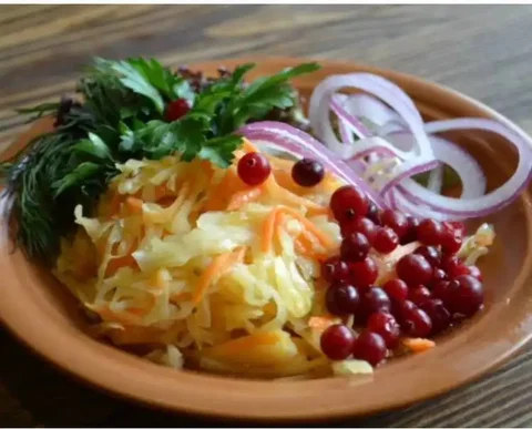 Продажа квашеной капусты домашнего приготовления - Услуги в Томск