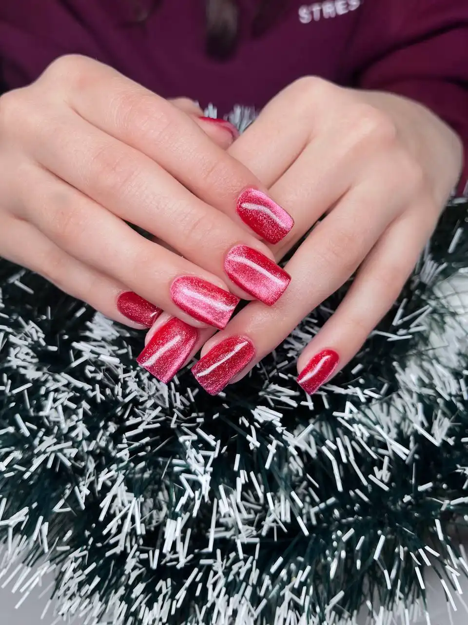 Профессиональный маникюр и педикюр в студии