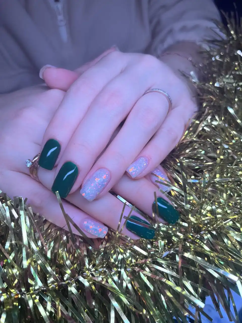 Профессиональный маникюр и педикюр в студии