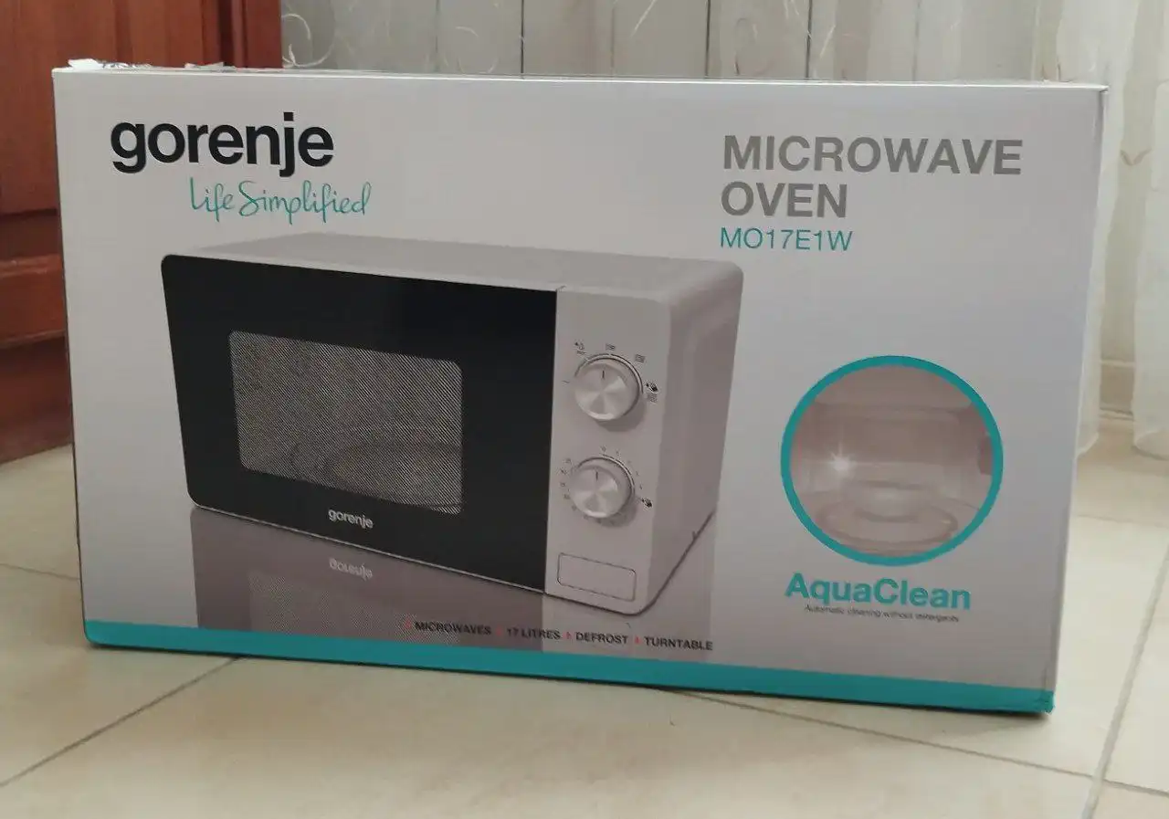 Микроволновка Горение 17л 700Вт