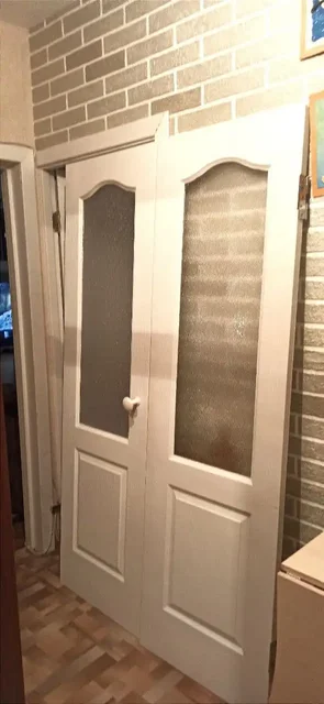 Продам межкомнатные распашные двери б/у - Текстиль в Томск