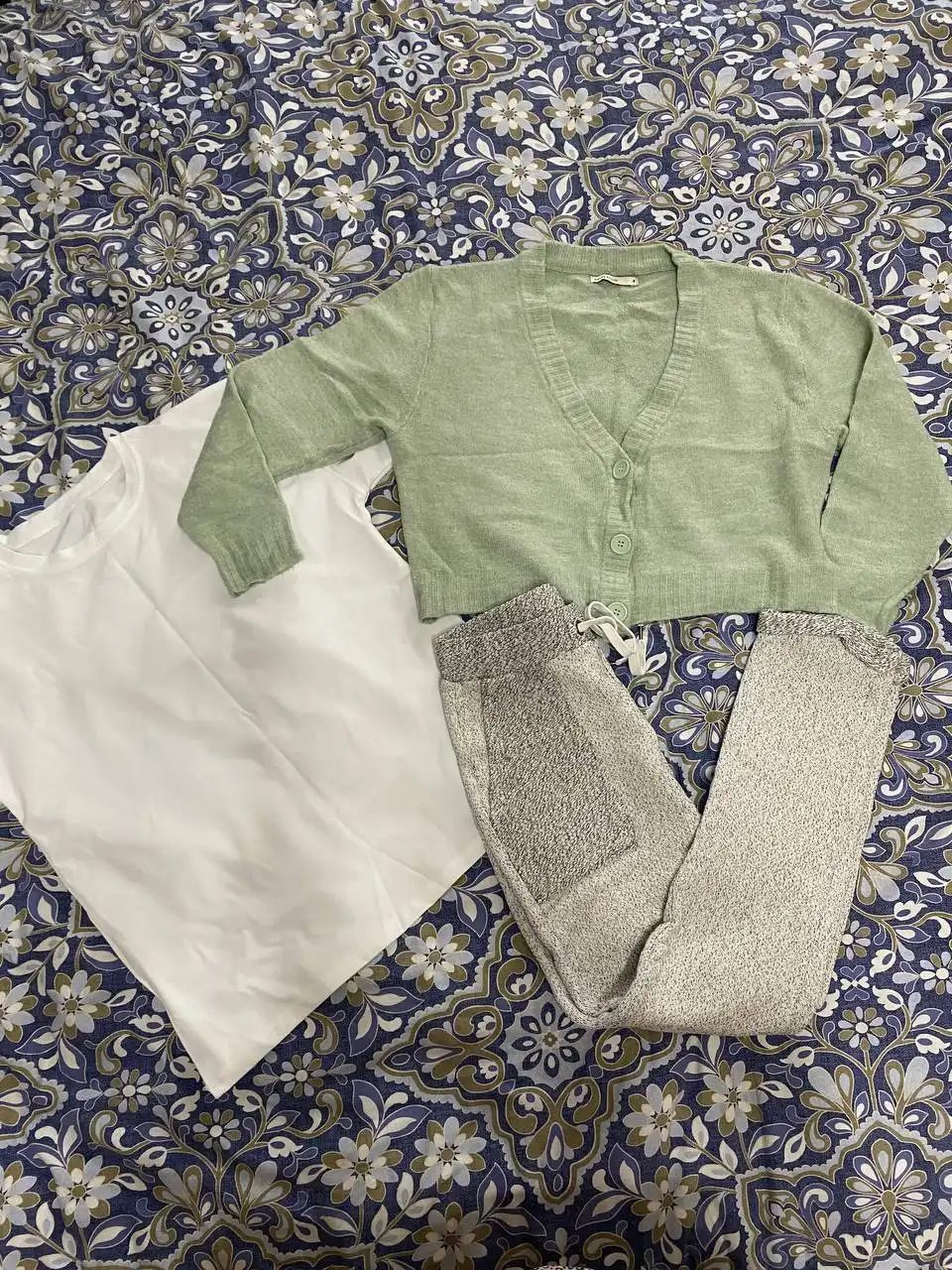 Пакет одежды размеры 42-44 - Верхняя одежда (Одежда) в Томск