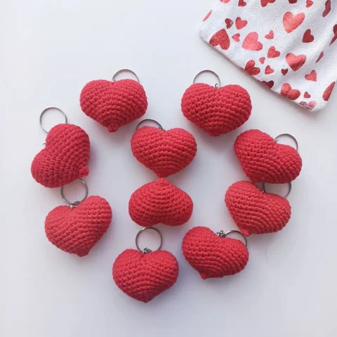 Сердечки ручной работы с вышивкой - Праздничная атрибутика в Томск