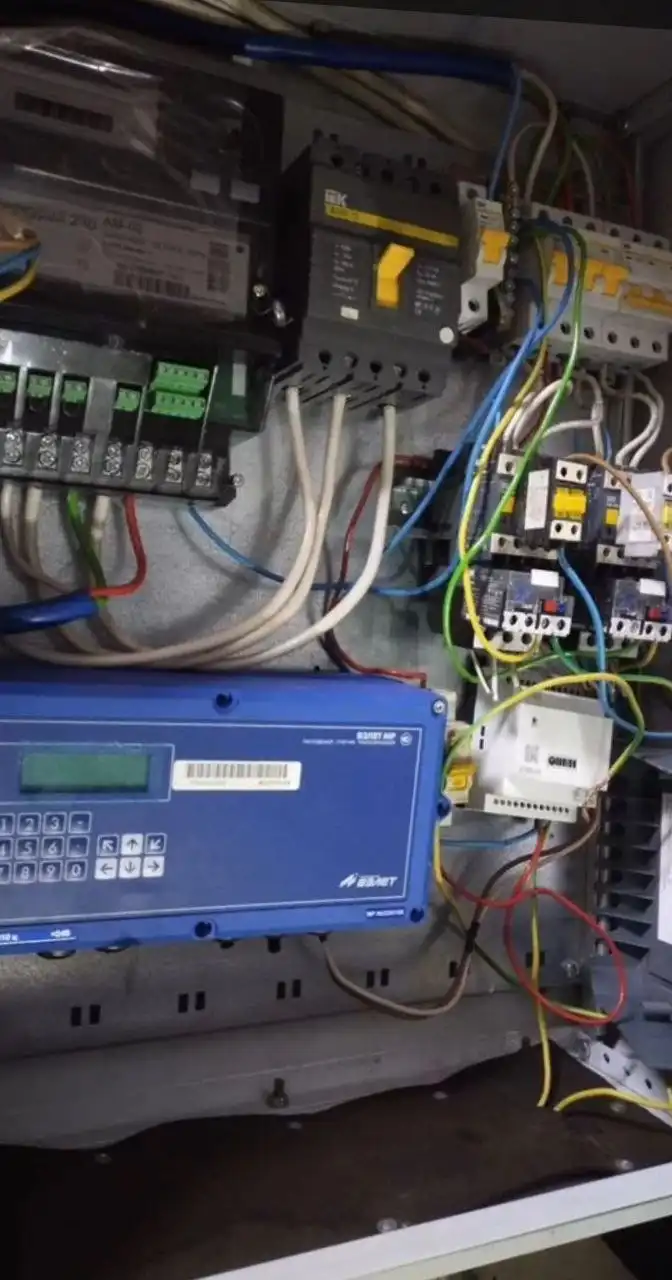 Электрощит в сборе или на запчасти - Электрооборудование (Запчасти) в Томск