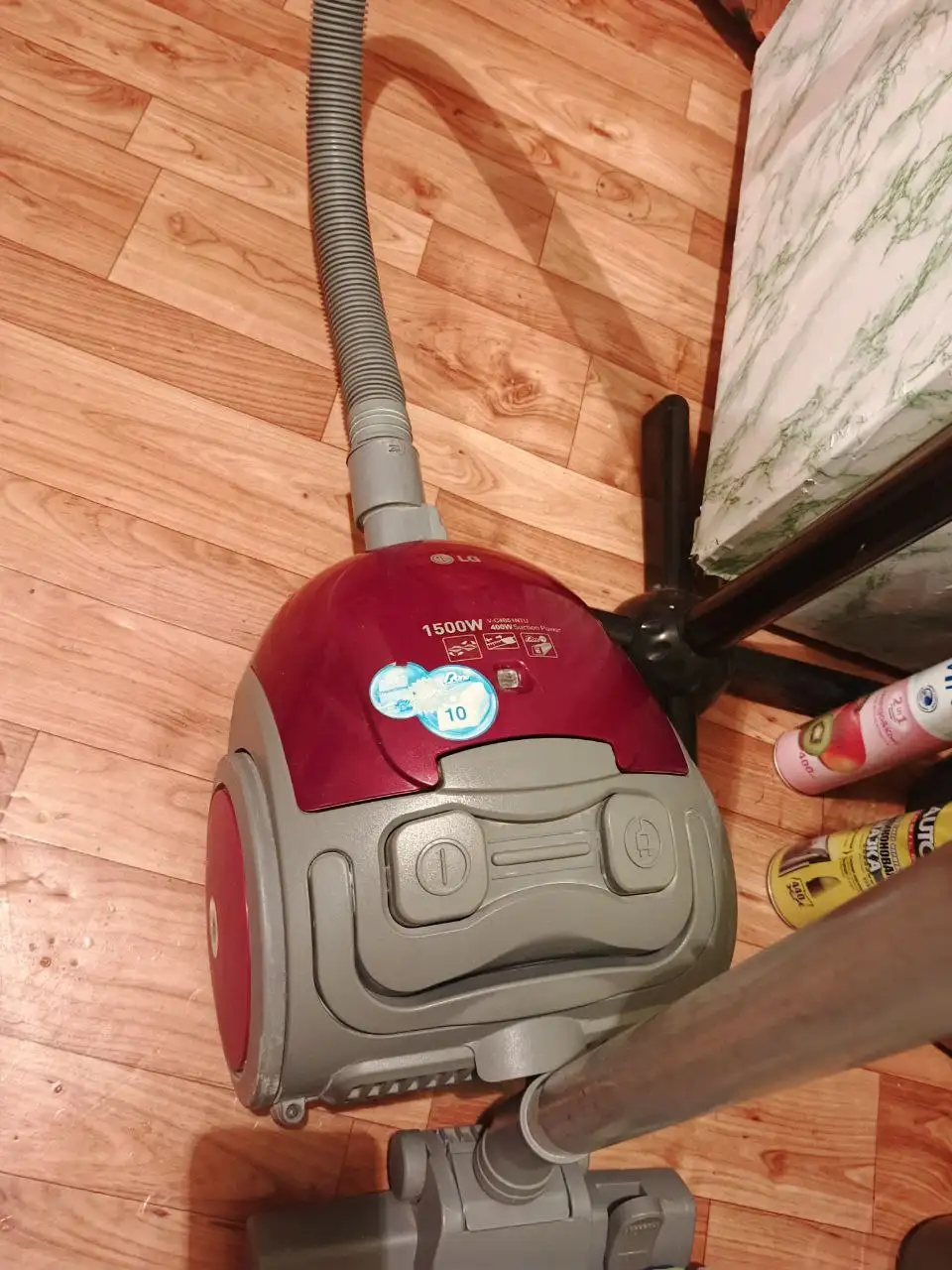 Продам пылесос LG с мешком - Техника для дома (Для дома и дачи) в Томск