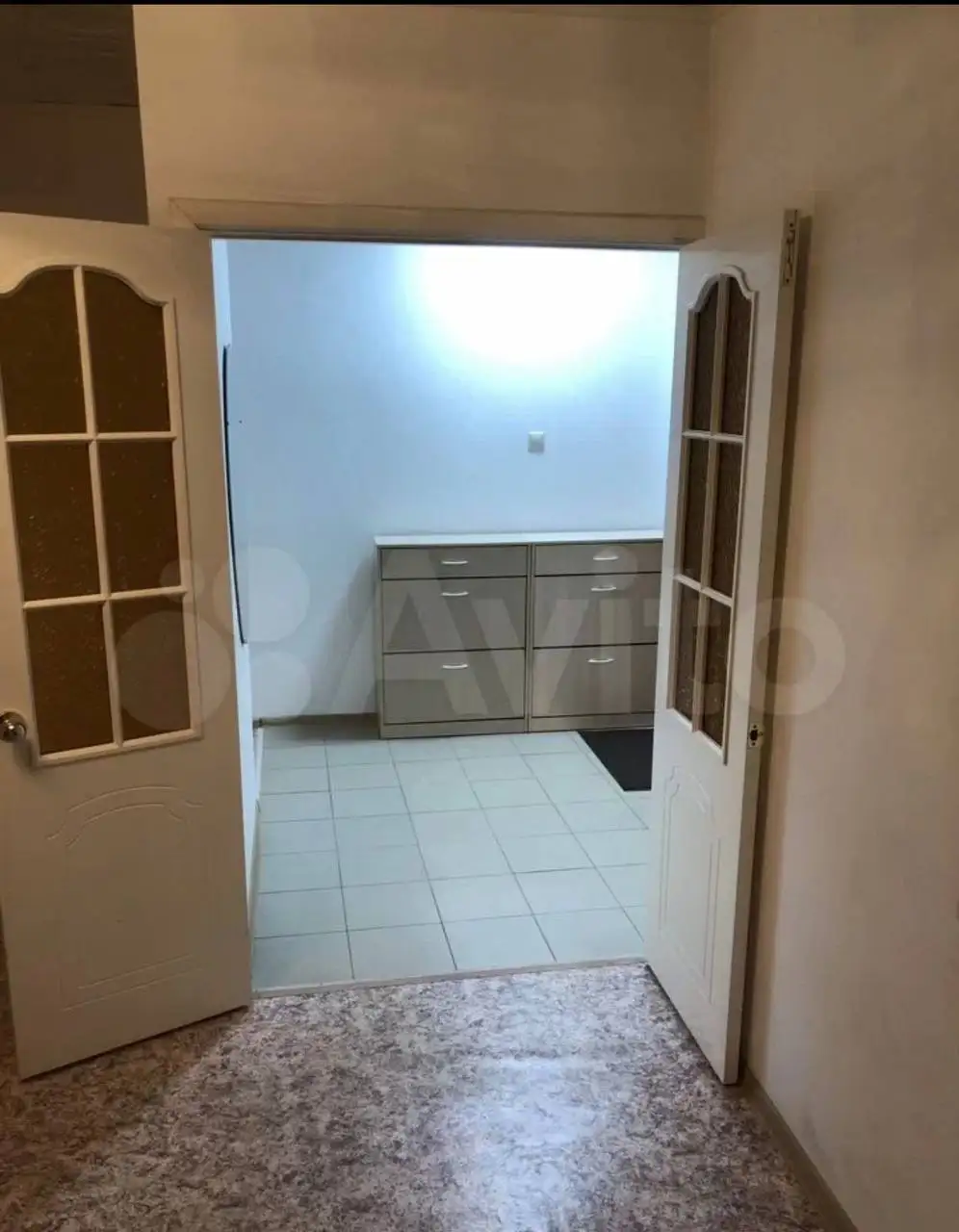 Сдается 3-комнатная квартира на первом этаже в центре Томска - Аренда квартир (Недвижимость) в Томск