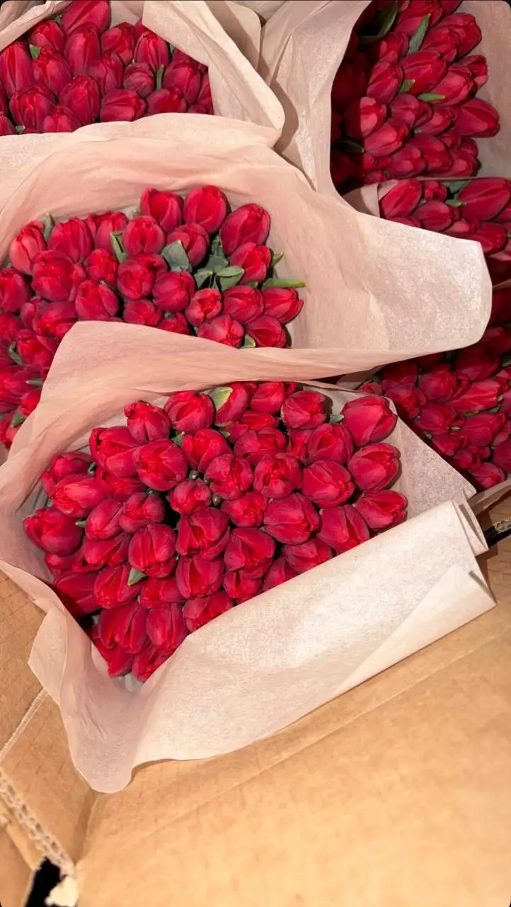 Предзаказ букетов к 8 марта - Услуги в Томск