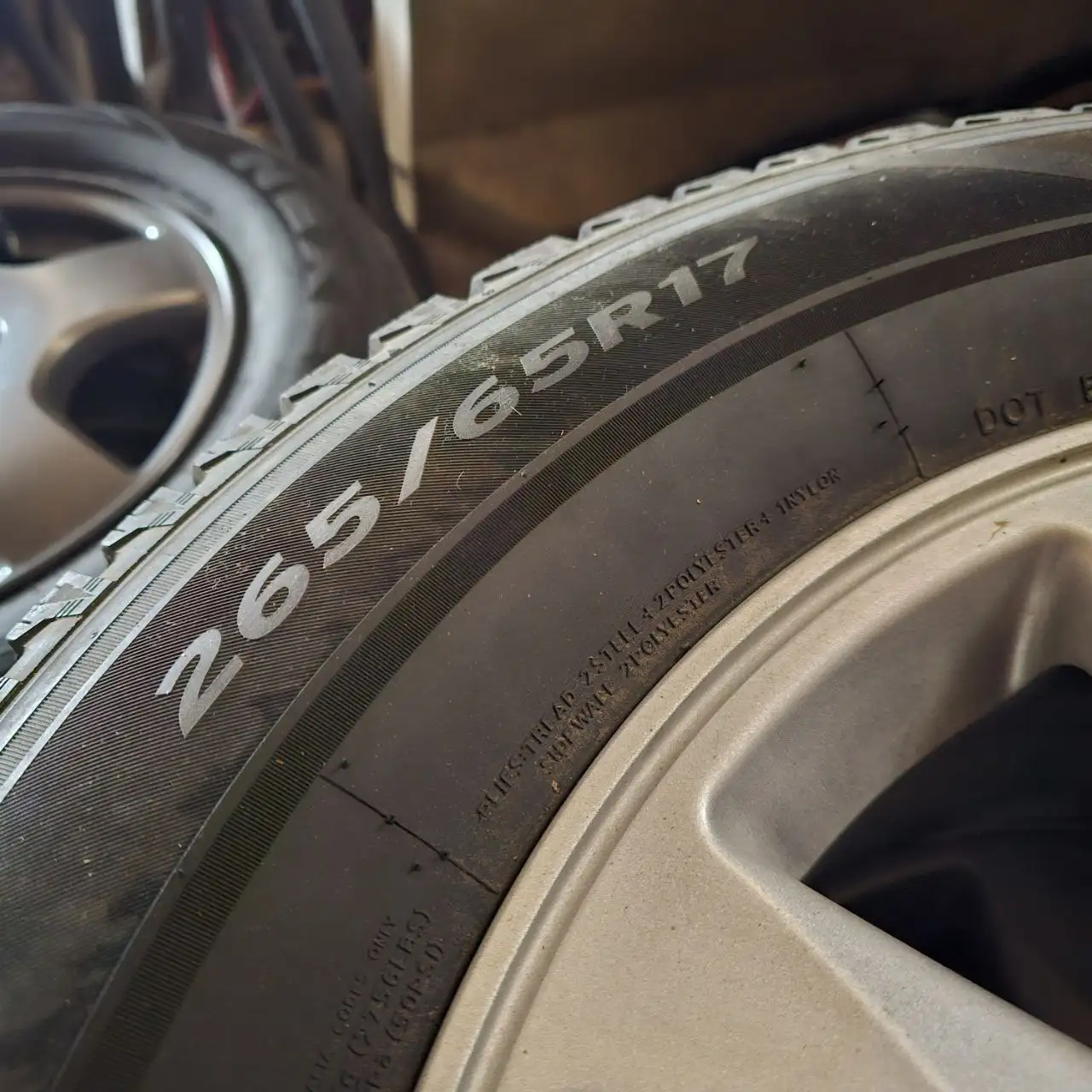 Продажа шин с дисками - Шины и диски (Авто) в Томск