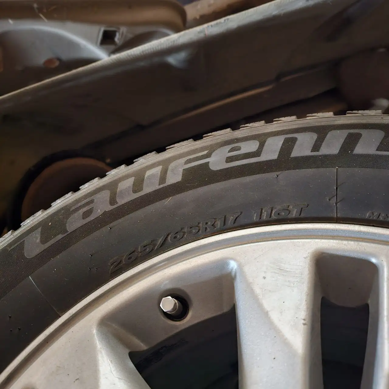 Продажа шин с дисками - Шины и диски (Авто) в Томск