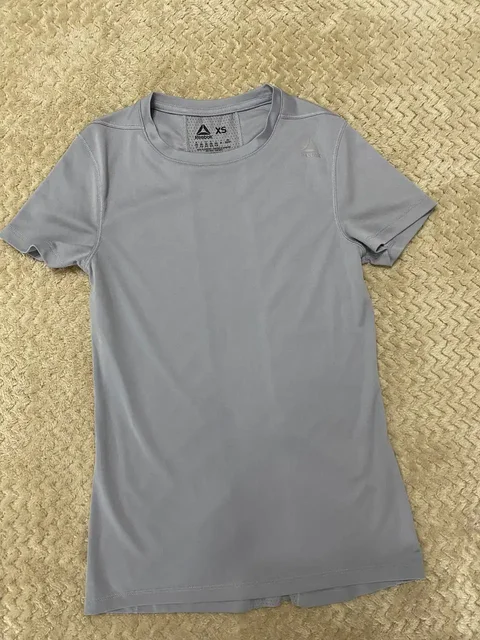 Продажа футболок - Худи в Томск