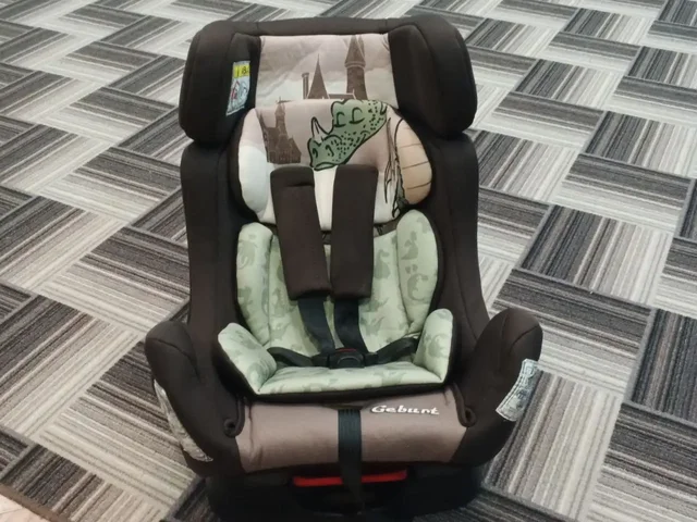 Продам детское кресло, фаркоп на УАЗ, корзину плетеную, газовый баллон - Посуда и кухонные принадлежности в Томск