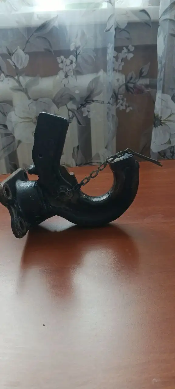 Продам детское кресло, фаркоп на УАЗ, корзину плетеную, газовый баллон - Барахолка в Томск