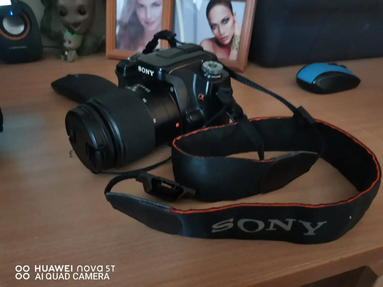 Продажа зеркального фотоаппарата - Фототехника (Электроника) в Томск