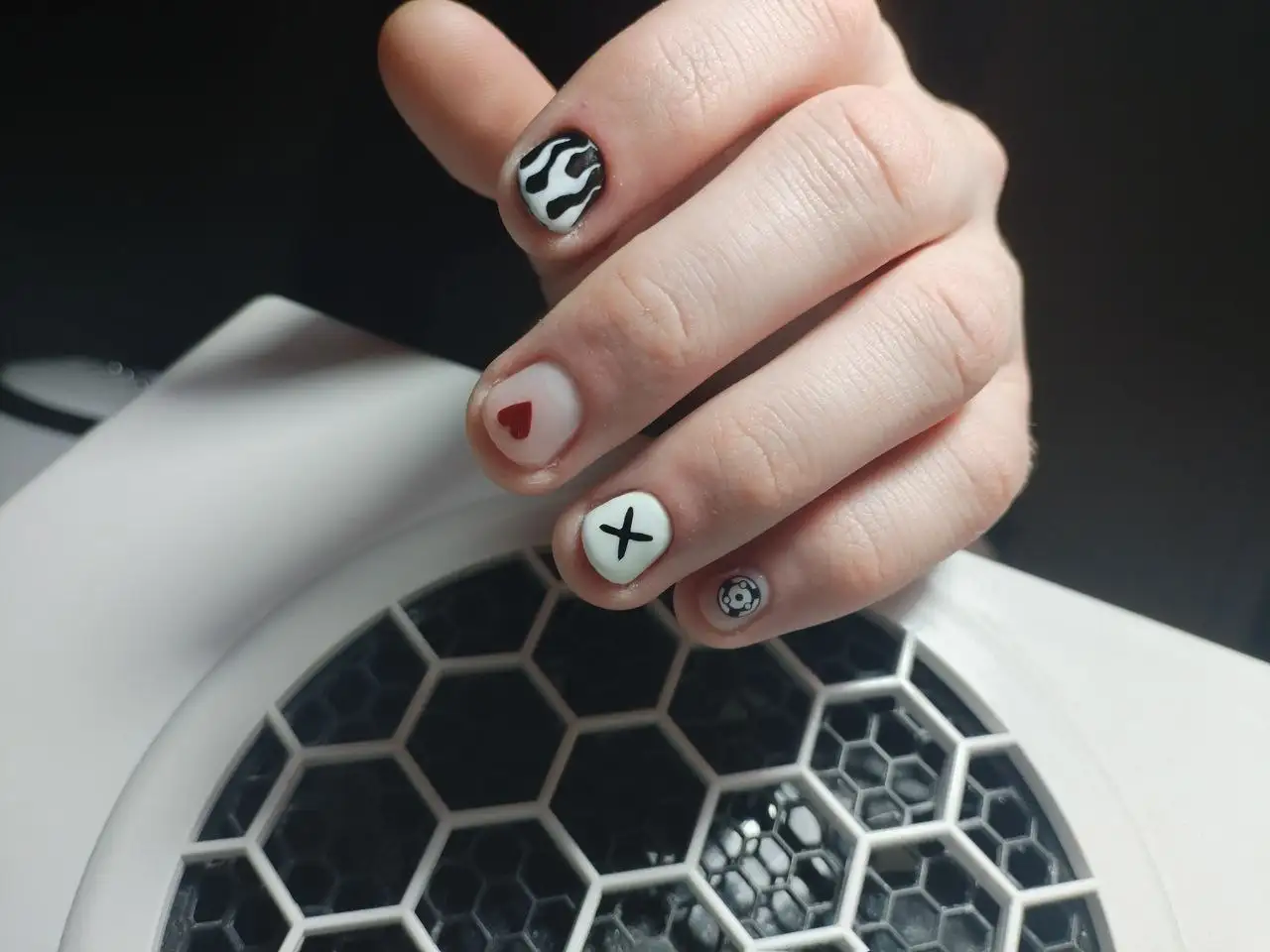 Маникюр с гарантией и скидками - Маникюр (Услуги) в Томск