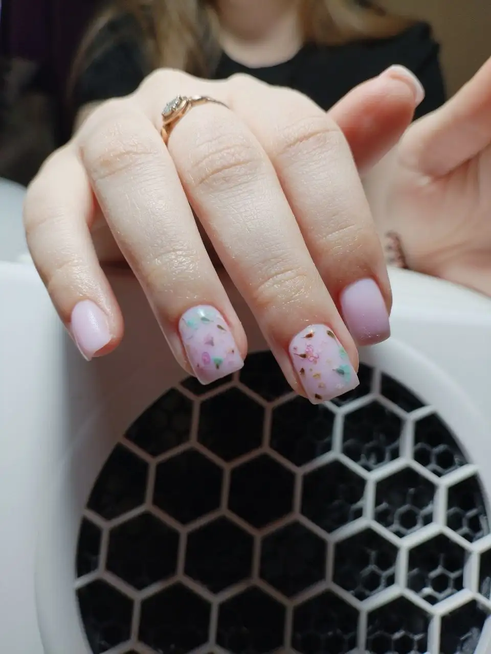 Маникюр с гарантией и скидками - Маникюр (Услуги) в Томск