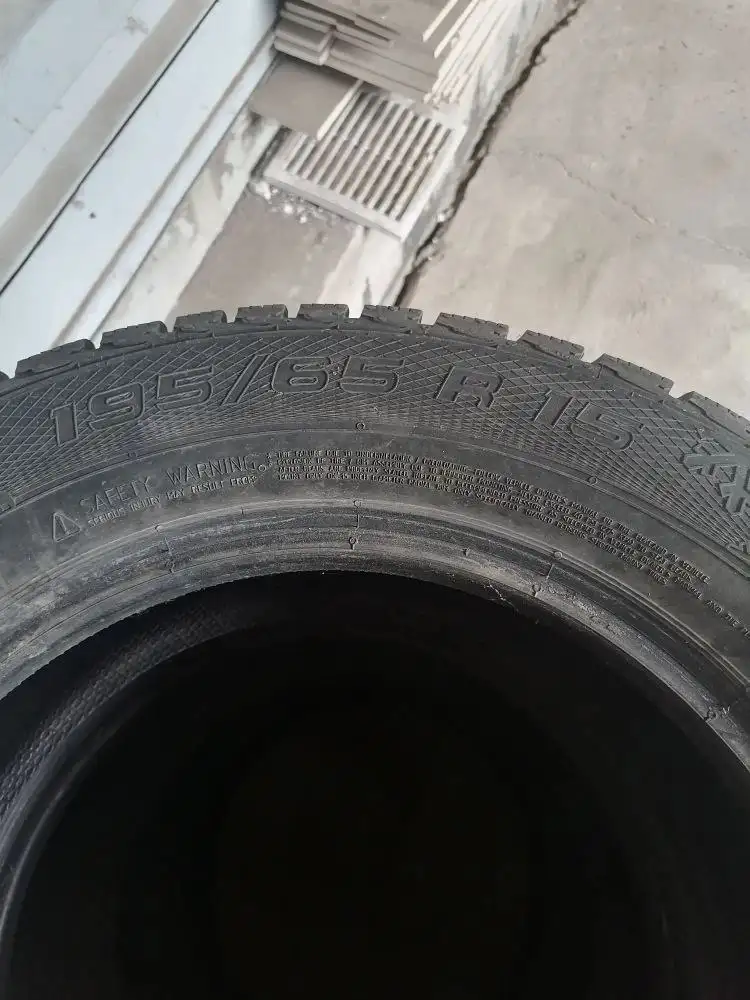 Шины 2 комплекта 195/65/15 и 245/70/16 - Шины и диски (Авто) в Томск